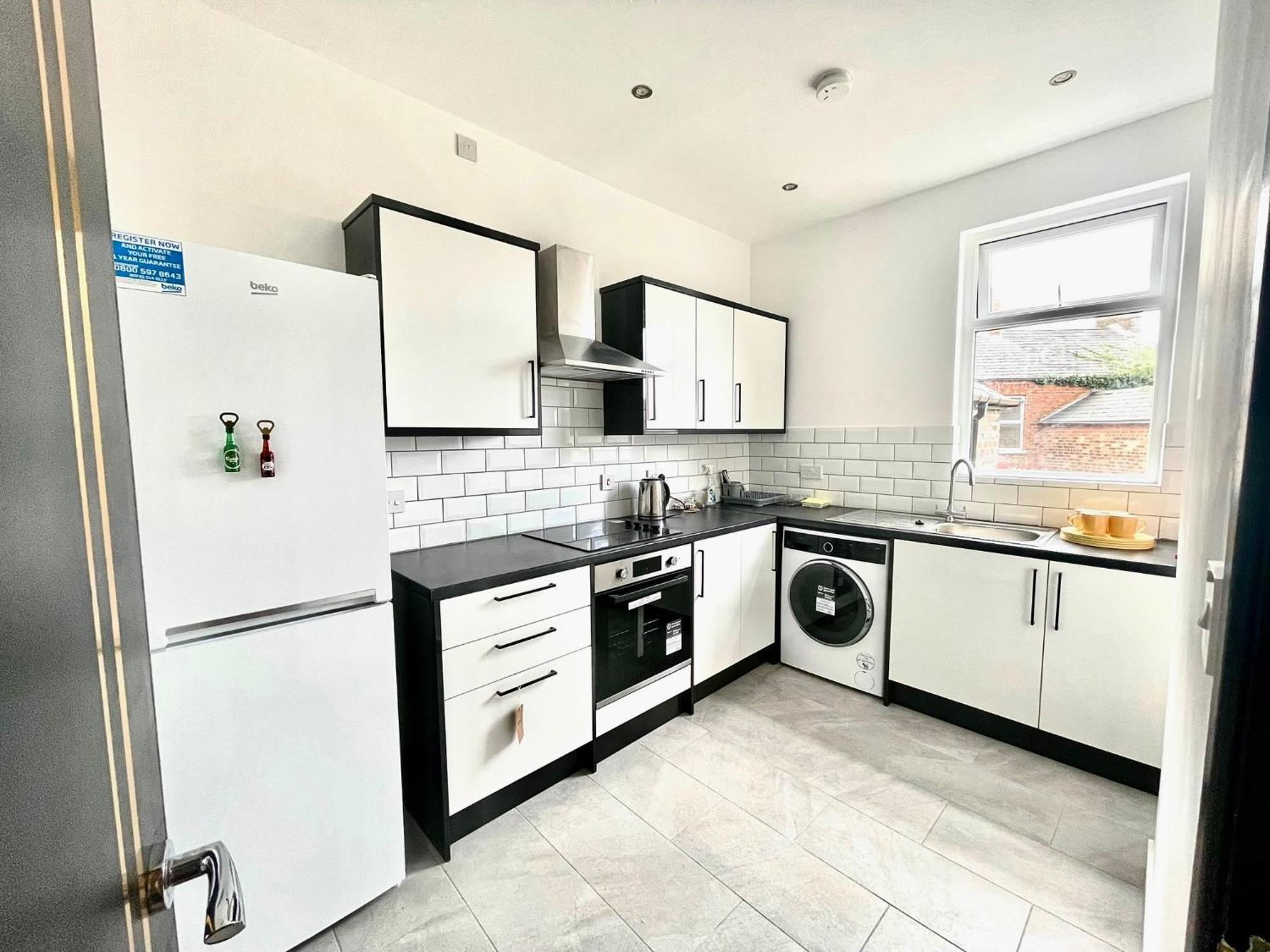 Entire Yellowapt Near Belfast City Centre - Free Parking - Up To 3 Guests - 2 Beds Exterior photo